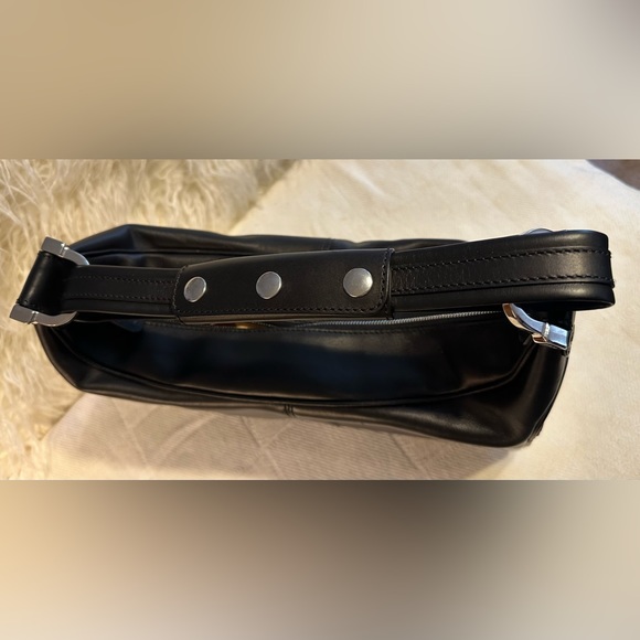 NEW Tod’s Miky Zip Medium - Black - Picture 5 of 7